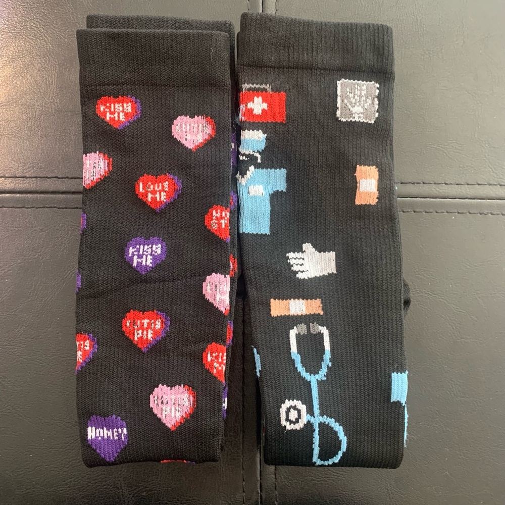 Womens Black and Multicolor Patterned compression socks 2 pairs
